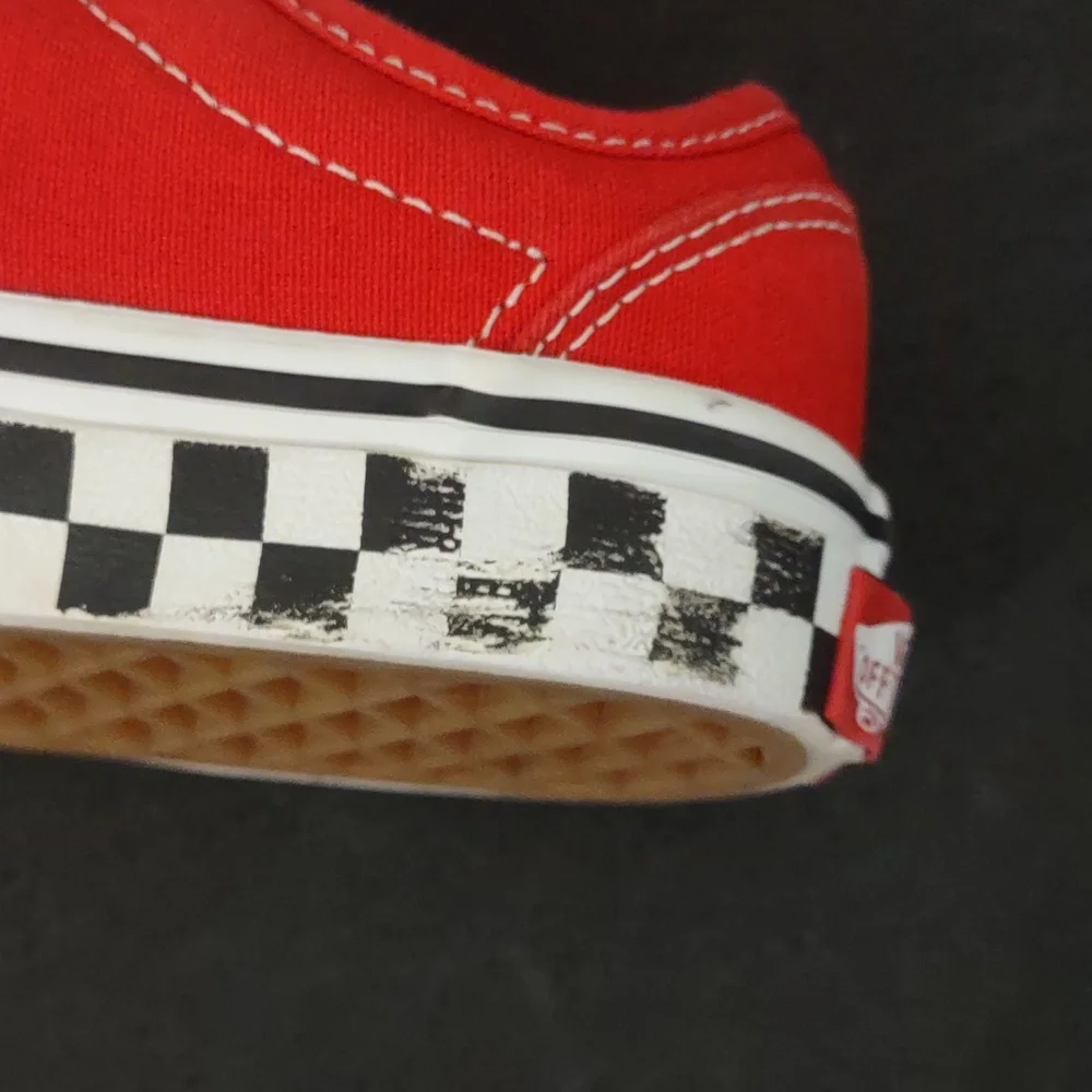 USED VANS LOW TOP TIE UP SHOE KIDS SIZE 13 COLOR RED HAS WEAR SEE ALL PHOTOS - Picture 10 of 10